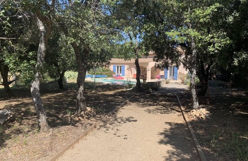 Moissac-Bellevue Villa | Provençal villa with pool on a large property in a quiet setting.
