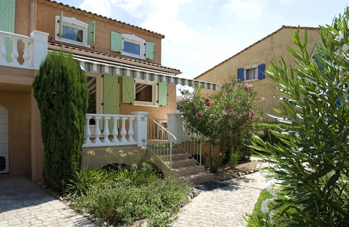 Vidauban Villa | Provencal villa with dishwasher, 1km from nice town Vidauban