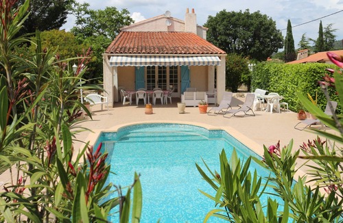 Gareoult Villa | Provencal villa with pool