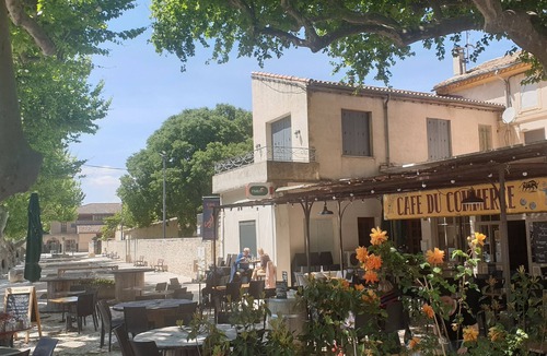 Boulbon Villa | Provencal villa with pool and lovely view!