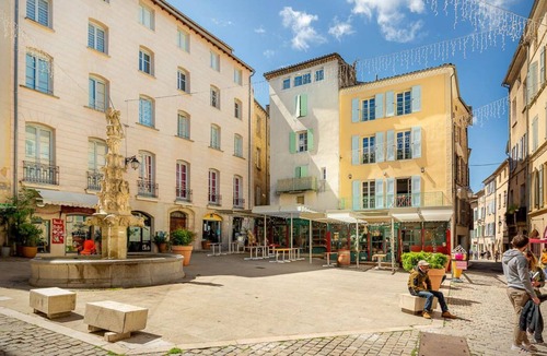 Forcalquier Apartment | Provence Au Coeur