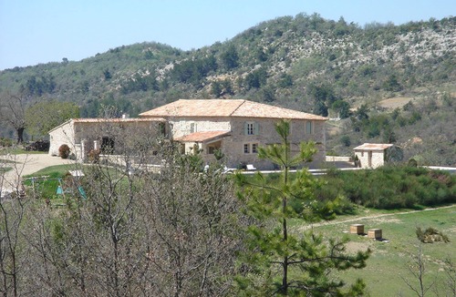 Cereste House | Provence Céreste in Luberon, 18th century sheepfold, between Apt and Manosque, on 47 ha