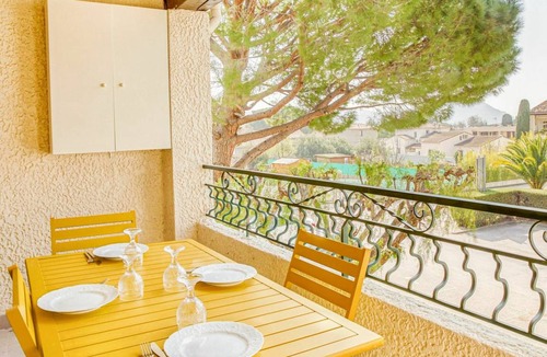 Saint-Cyr-sur-Mer Apartment | Provence Village 460.4