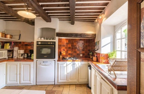Saignon House | Provence Pines – peaceful and affordable Luberon home