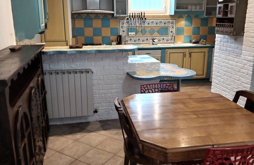 Salon-de-Provence Apartment | Quiet garden level close to town center.