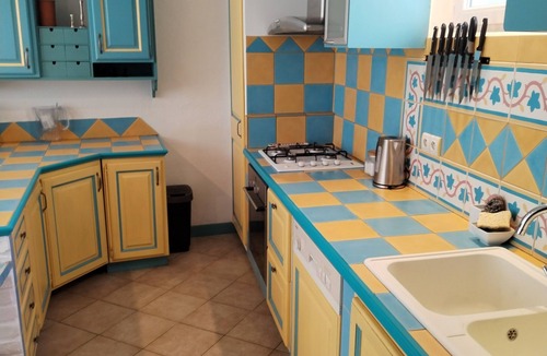 Salon-de-Provence Apartment | Quiet garden level close to town center.