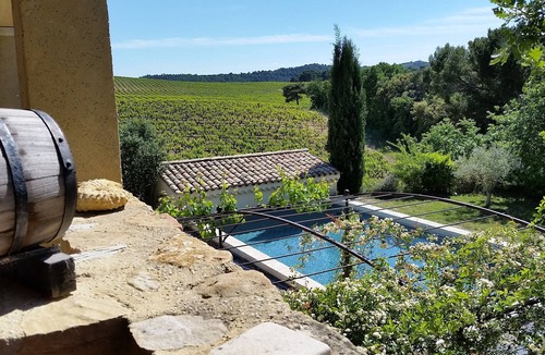 Mondragon House | Quiet heated swimming pool on a 22havineyard estate large house/air conditioning