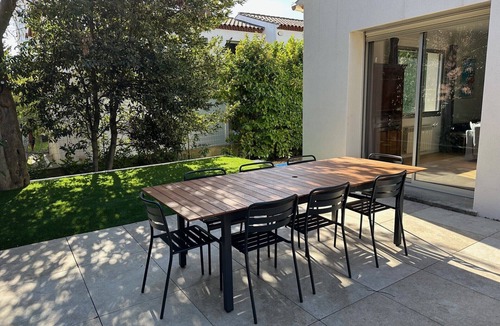 Mazargues House | Quiet house in the heart of the village of Mazargues 7 pers - swimming pool