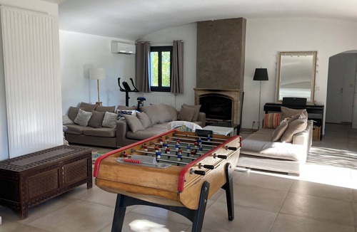 Roquevaire House | Quiet villa, ideal for families, with swimming pool and breathtaking view