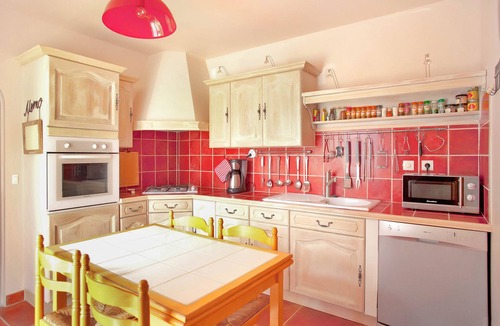 Carry-le-Rouet Villa | Quiet villa with swimming pool and private garden. Beach and village 800 m'away