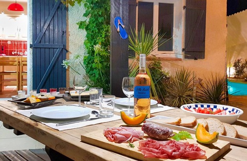 Carry-le-Rouet Villa | Quiet villa with swimming pool and private garden. Beach and village 800 m'away