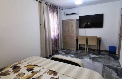 Port-Saint-Louis-du-Rhone Apartment | Résidence Dica -T2 Unique - Comfort and Charm