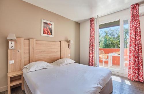 Arles Apartment | Résidence Odalys Le Village Camarguais Les Gardians