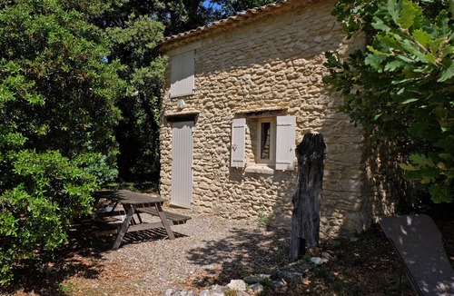 Gordes Cottage | RABASSO: pretty shed in the middle of nature.