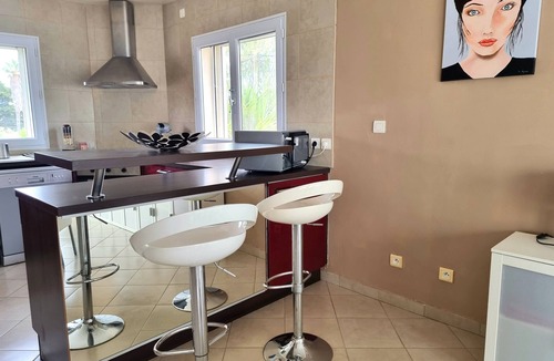 Miramar House | RARE: House classified 3*- 81m² 100m beaches & port, air-conditioned, parking, wifi