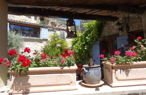 La Roche-sur-le-Buis House | RAVISTING VILLAGE HOUSE in the heart of the Parc des Baronnies Provencales