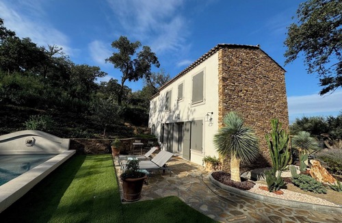Cogolin House | Renovated country house with large garden and swimming pool, quiet location, ideal for families