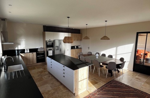 Pertuis House | Renovated farmhouse in the South Luberon countryside - 14 pers
