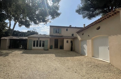 Aix-en-Provence House | Rent a quiet 4 bedroom house 10 minutes from La Rotonde-