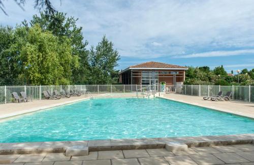 Saint-Saturnin-les-Avignon Resort | Residence Sun Hols Les Rives du Lac