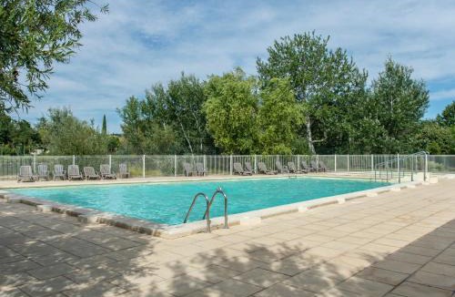 Saint-Saturnin-les-Avignon Resort | Residence Sun Hols Les Rives du Lac