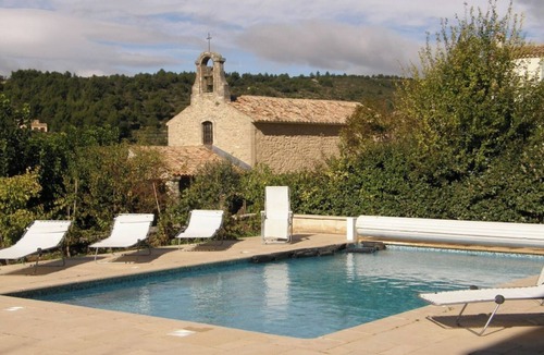 Crillon-le-Brave House | Rosemary, Family B&B