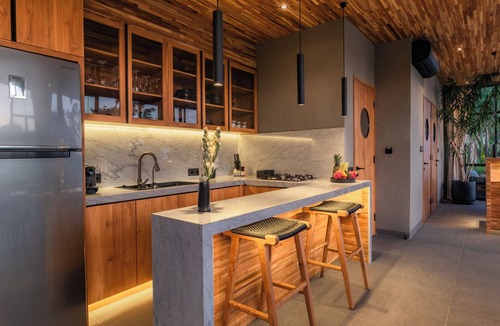 Lovina Villa | Sea View Pool House