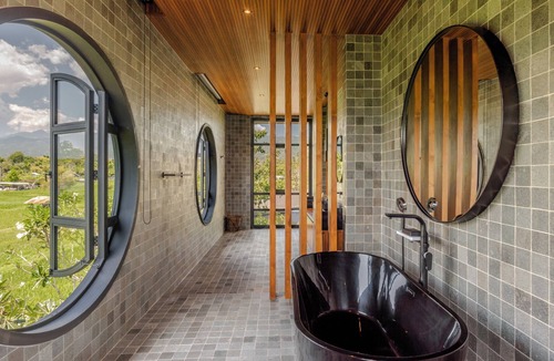 Lovina Villa | Sea View Pool House