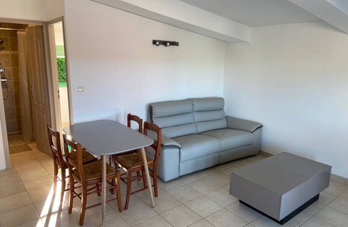 Saint-Saturnin-les-Avignon Cottage | Self-catering cottage in Provence - Vaucluse