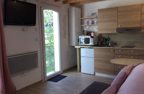Roquevaire House | Self-contained studio near calanques Cassis Aix Marseille