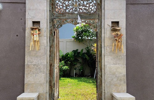 Singakerta Villa | Serene 2 Villa Bungalow Retreat with Private Pool In Ubud Countryside Setting