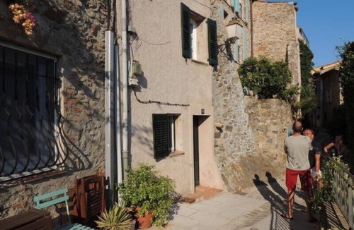 Grimaud House | small but sweet town house in Grimaud