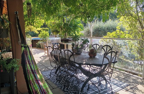 La Motte-dʼAigues Villa | South Luberon - Villa - private pool - sleeps 7 - near étang de la bonde