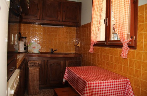 Lourmarin Villa | South Luberon Lourmarin Villa T3 + garden fence 1000m² prox tourist sites