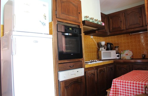 Lourmarin Villa | South Luberon Lourmarin Villa T3 + garden fence 1000m² prox tourist sites