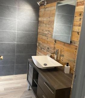 Ledenon House | Spacieuse maison avec garage