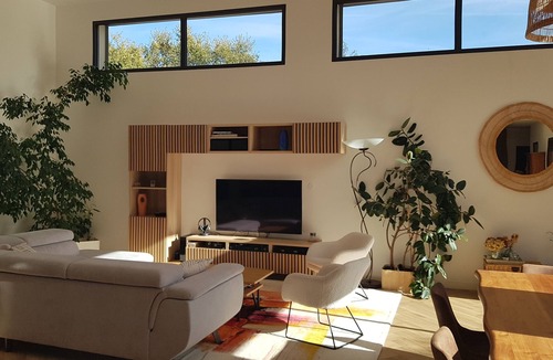 Cuers Villa | Spacieuse Villa Contemporaine Avec Piscine Privée à 30mn des Plages - au Calme