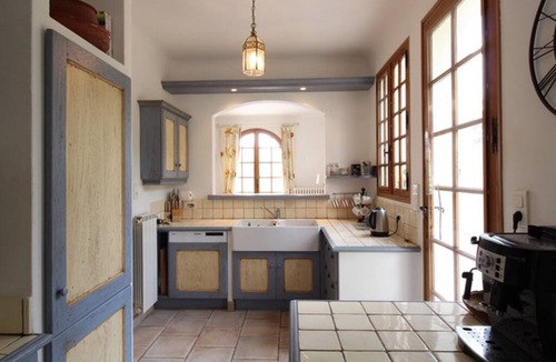 Menerbes Villa | Splendid Provencal property with breathtaking views