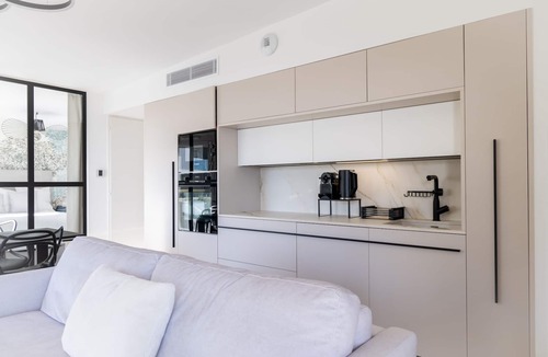Saint Antoine Apartment | Splendide Appartement Nice Blue Pearl Tout Confort VUE MER Panoramique