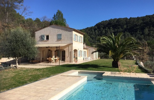 Salernes Villa | Stay in a Provencal Paradise - Exceptional Villa in the Heart of Nature