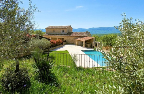 Viens Villa | Stone house completely renovated and decorated by an architect