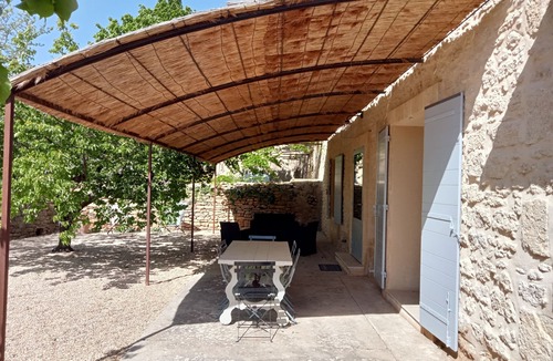Castillon-du-Gard House | Stone house - medieval village South of France - commodities & services included