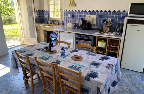 Seguret House | Stone house with beautiful swimming pool and enchanting panorama