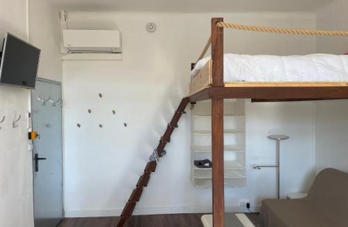 Saint-Michel-l'Observatoire Apartment | Studio cosy climatisé au coeur du village de Saint Michel l'Observatoire
