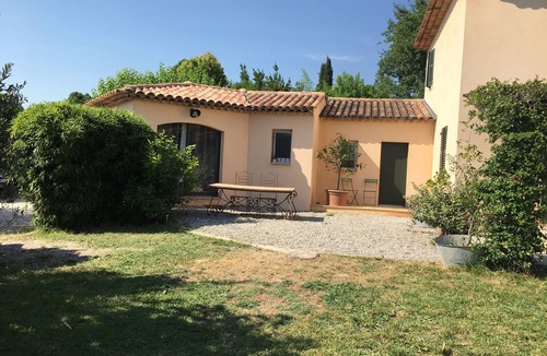 La Caravane Apartment | Studio au Calme et Idéalement Bien Placé Pour Découvrir le Cœur du Var 😉
