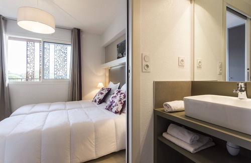 Remoulins Apartment | Studio avec Wi-Fi Gratuit Près du Pont du Gard