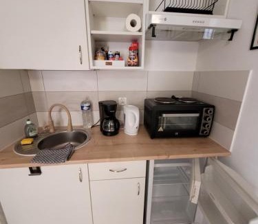 Cabasse Apartment | Studio Chez Gregoire w Prowansji