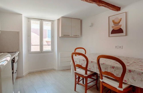 Sollies Pont Apartment | Studio coeur de ville