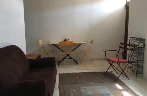 Saint-Saturnin-les-Apt Apartment | studio dans joli village du Haut Luberon