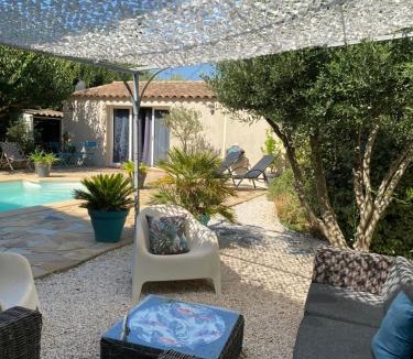 Pourcieux Apartment | Studio de rêve au cœur du var.